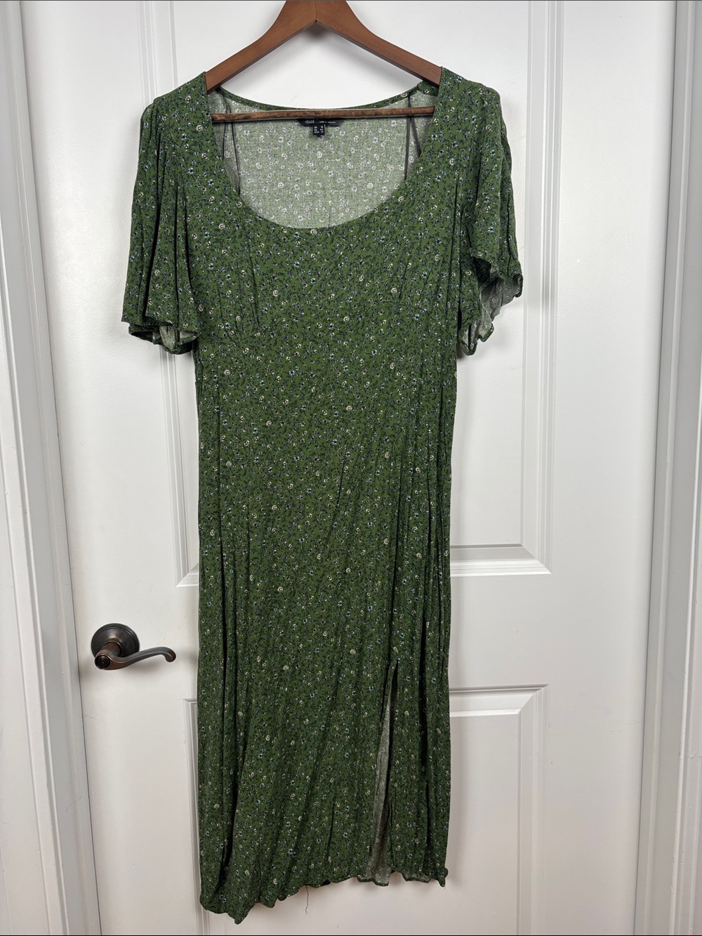 Green Floral Midi Dress with Scoop Neck